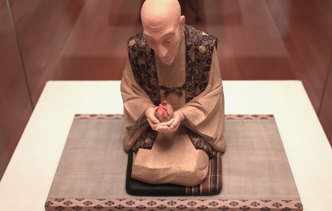 長らく未公開の代表作を含め、一堂に展示する特別展「良寛さん―…