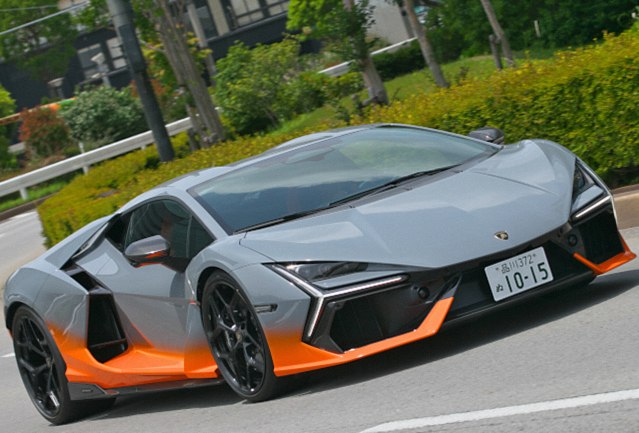 ランボルギーニ／レヴエルト｜スーパーカーにも電動化の波が…