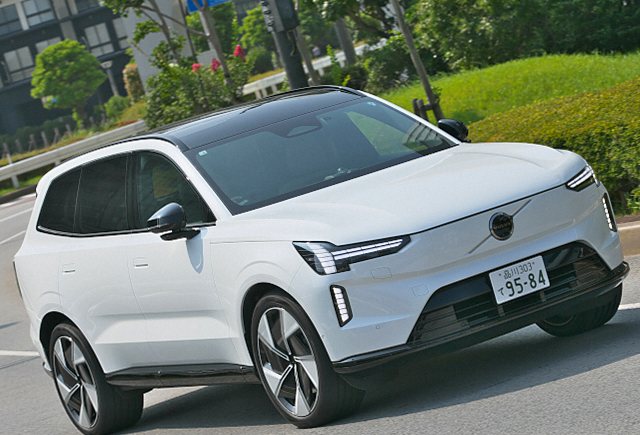 ボルボ／EX90｜新世代フラッグシップSUV。３列シート、７人乗り…